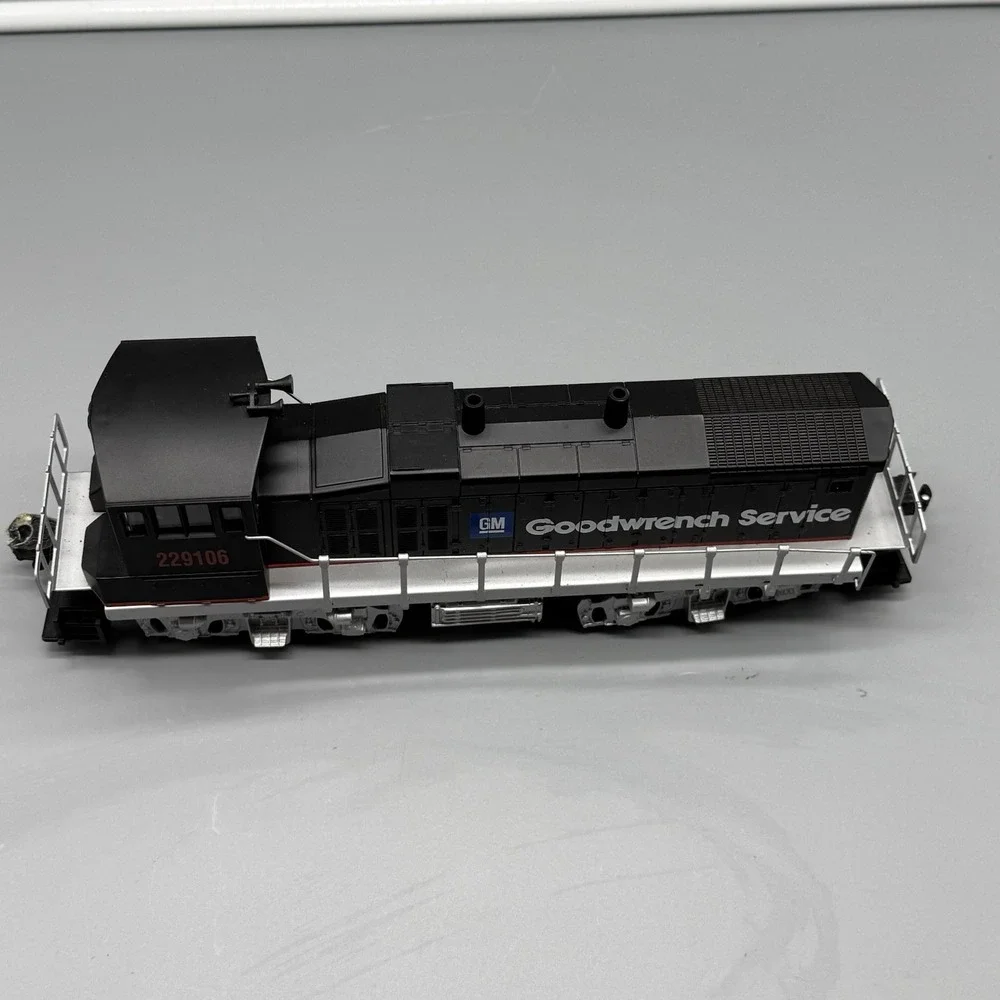 K-Line GM Goodwrench Service 229106 O Gauge Diesel Locomotive K-2200-8 Tested
